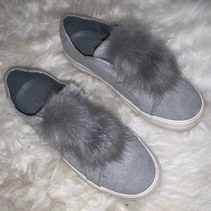 Fluffy Pom Pom Sneaker